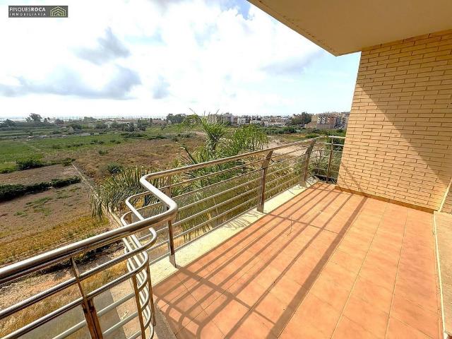 Piso en venta en Sant Carles de la Ràpita, de 66 m² 2 habitaciones por 124.900
