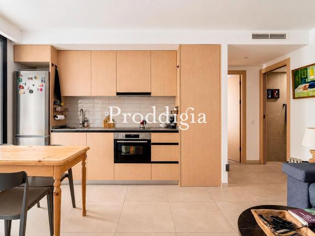 Piso en venta en Sant Cugat del Vallès, Centre Estació. Diseño y terraza en el centro de Sant Cugat. Pisos Sant Cugat del.