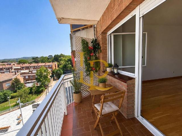 Piso en venta en Sant Cugat del Vallès, de 95 m² 4 habitaciones por 635.000
