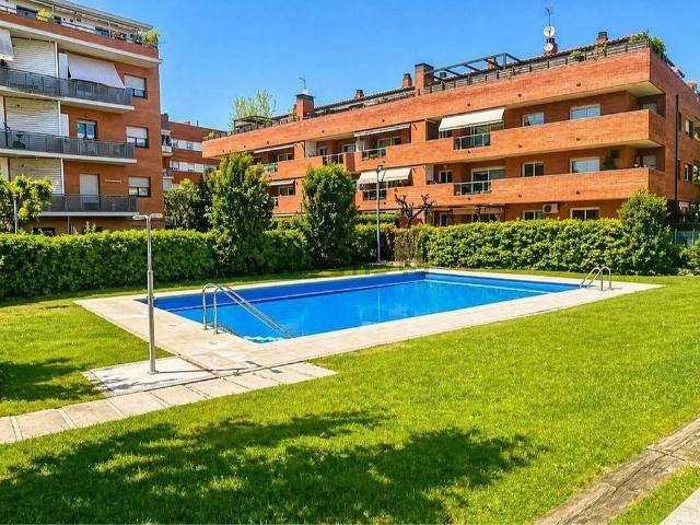 Piso en venta en Sant Cugat del Vallès, de 105 m² 3 habitaciones por 683.000