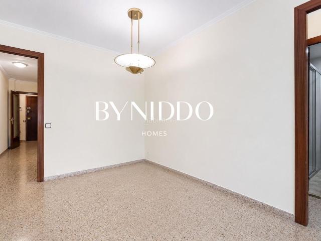 Piso en venta en Sant Cugat del Vallès, El Coll. Oportunidad única piso con encanto en una ubicación excelente. Pisos Sant Cugat del.