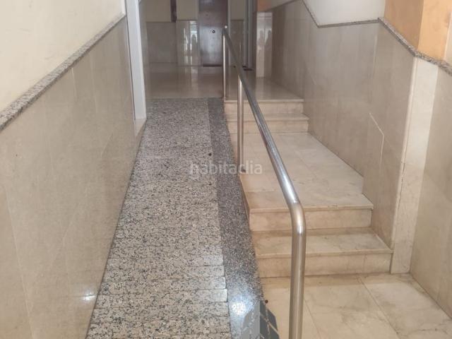 Piso en venta en Sant Cugat del Vallès, El Coll. Piso de 79 m de 3 habitaciones y un baño, ideal Inversor o para familias que desean vivir en el centro de Sant Cugat. Pisos Sant Cugat del.