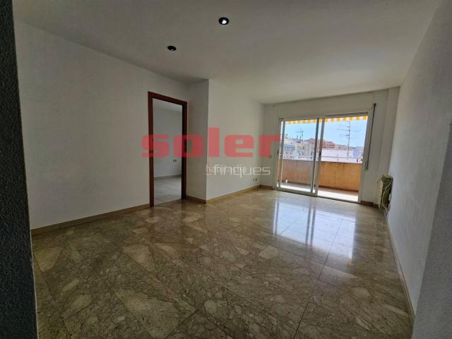 Piso en venta en Sant Cugat del Vallès, El Coll. Vivienda situada en una de las zonas más demandadas de Sant Cugat, en el barrio de Torreblanca, a pocos minutos de la Rambla del C. Pisos Sant Cugat.