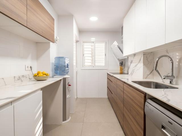 Piso en venta en Sant Cugat del Vallès, Parc Central. Piso en venta con terraza en el Centre. Pisos Sant Cugat del.