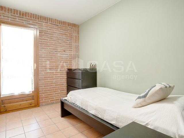 Piso en venta en Sant Antoni de Vilamajor. Casa pareada de 230 m con 3 dormitorios y terraza en Sant Antoni de Vilamajor. Pisos Sant Antoni de.