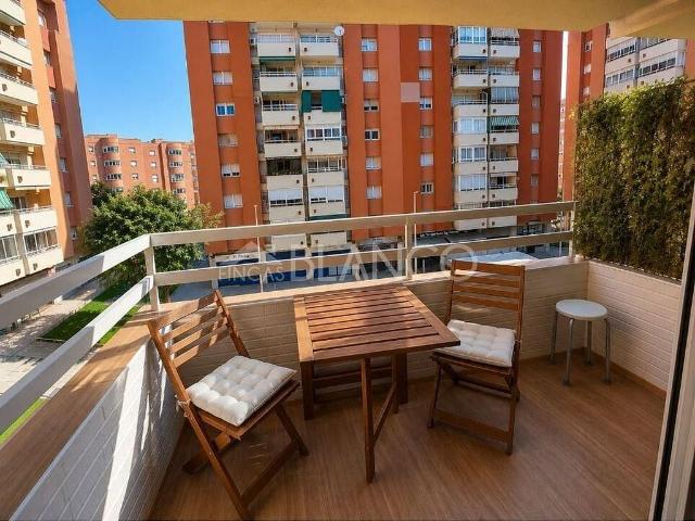 Piso en venta en Sant Andreu de la Barca, de 78 m² 3 habitaciones por 323.500