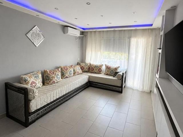 Piso en venta en Sant Adrià de Besos, de 63 m² 3 habitaciones por 225.000