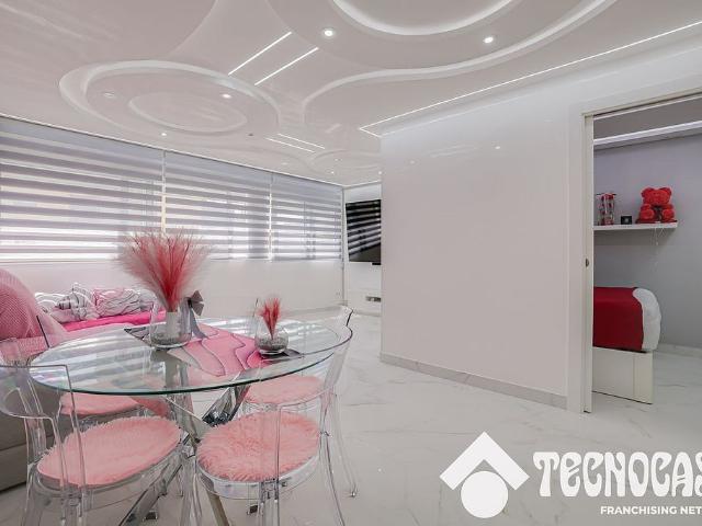 Piso en venta en Sant Adrià de Besos, de 79 m² 3 habitaciones por 218.950