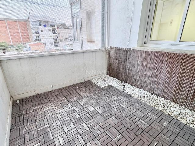Piso en venta en Sant Boi de Llobregat, Vinyets Molí Vell. Piso en plaza Catalunya, muy luminoso con terraza. Pisos Sant Boi de.