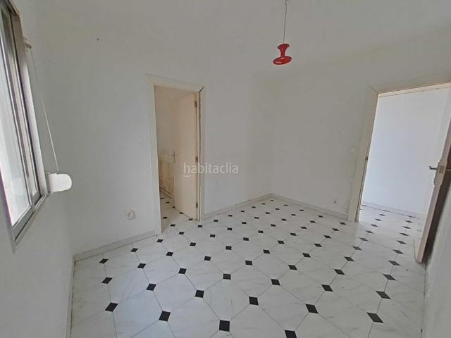 Piso en venta en Sant Boi de Llobregat, Ciutat Cooperativa Molí Nou. Piso en venta en calle Ramon Llull. Pisos Sant Boi de.