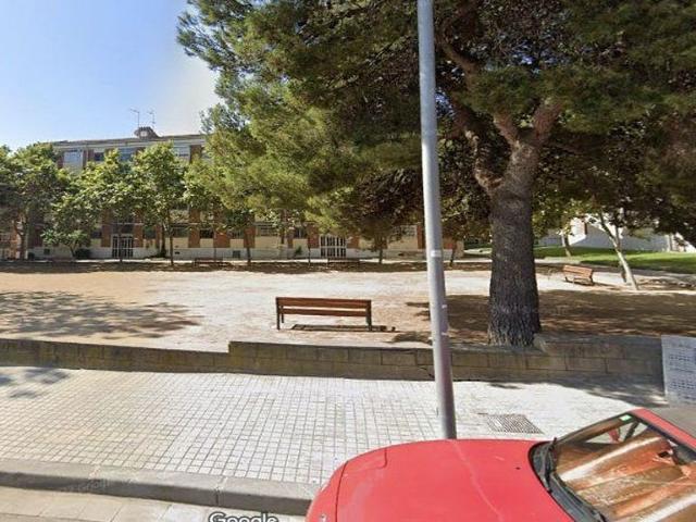 Piso en venta en Sant Boi de Llobregat, de 60 m² 3 habitaciones por 143.000