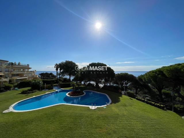 Piso en venta en Sant Feliu de Guíxols, Volta de l´Ametller Costa Brava. Maravilloso con vistas al Mar!. Pisos Sant Feliu de.