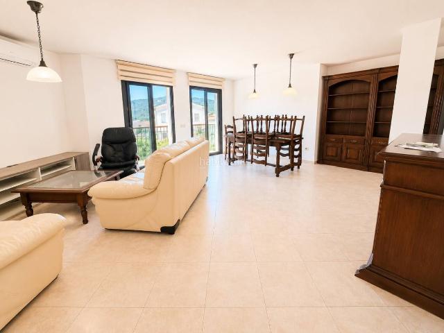 Piso en venta en Sant Feliu de Guíxols, Eixample Costa Brava. Apartamento con parking en el centro de Sant Feliu de Guíxols. Pisos Sant Feliu de.