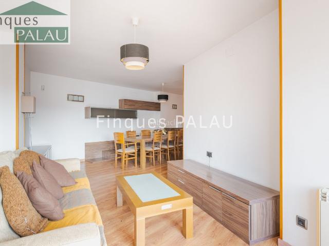 Piso en venta en Sant Feliu de Llobregat, Centre Can Nadal. LUMINOSO PISO EN VENTA EN EL CORAZÓN DE SANT FELIU DE LLOBREGAT. Pisos Sant Feliu de.