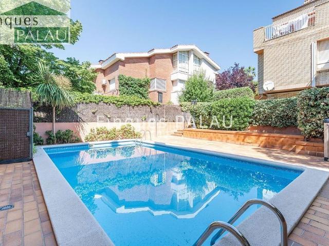 Piso en venta en Sant Just Desvern, de 120 m² 4 habitaciones por 750.000