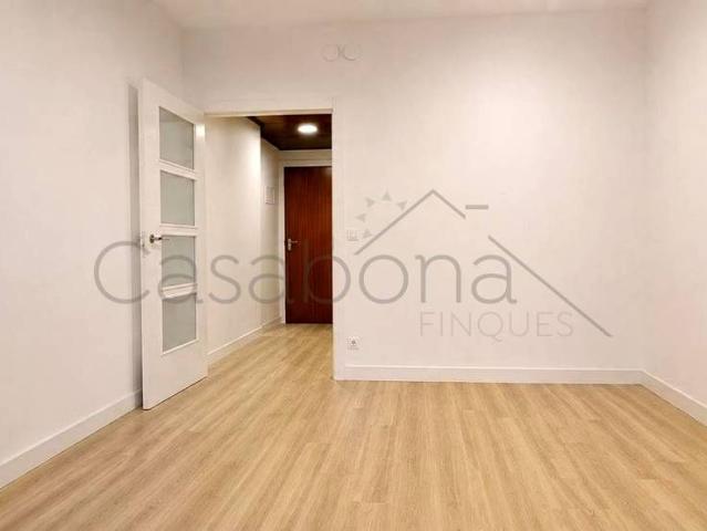 Piso en Venta en Sant Martí de Provençals