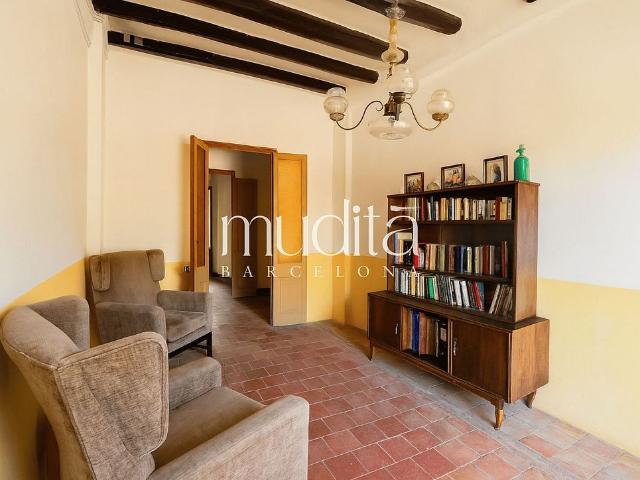 Piso en venta en Sant Quirze de Besora, de 81 m² 4 habitaciones por 90.000