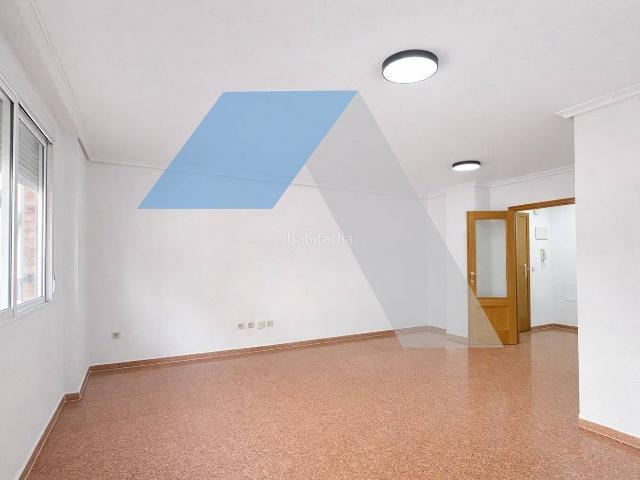 Piso en venta en Sant Vicent del Raspeig, Centro. Piso bajo en pleno centro con 2 patios y garaje. Pisos Sant Vicent del.