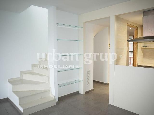 Piso en venta en Sant Vicenç dels Horts, de 121 m² 3 habitaciones por 315.000