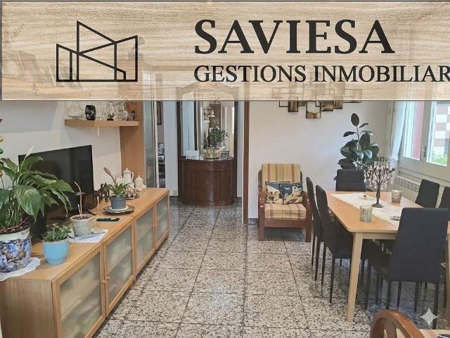 Piso en venta en Santa Margarida de Montbui, de 90 m² 4 habitaciones por 158.000