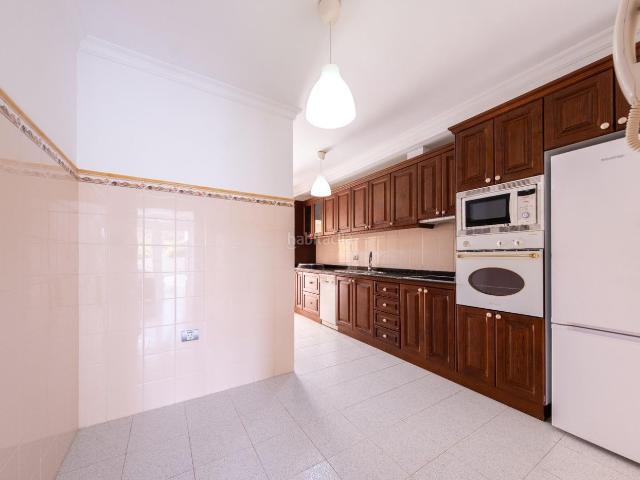 Piso en venta en Santa María de Guía de Gran Canaria. Amplio y Luminoso piso de 3 dormitorios en Santa María de Guía San Roque. Pisos Santa María de Guía de Gran.
