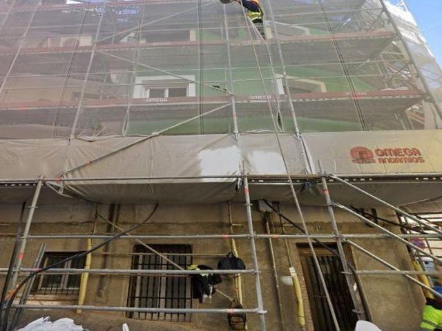Piso en venta en Santa Coloma de Gramanet, de 59 m² 2 habitaciones por 124.000