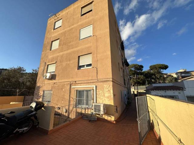 Piso en Venta en Santa Coloma de Gramenet