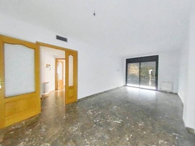 Piso en Venta en Santa Coloma de Gramenet