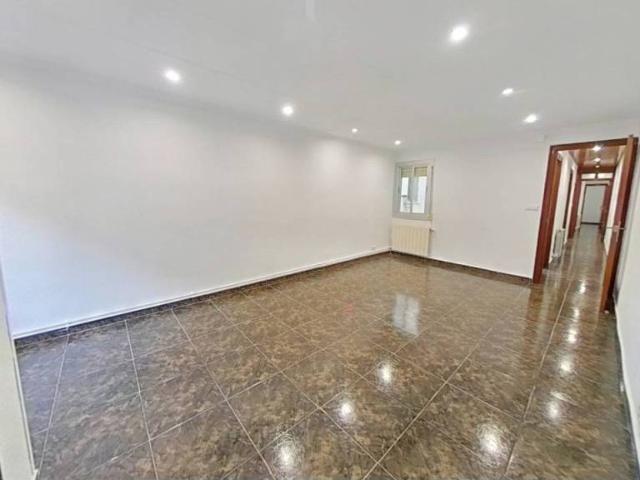 Piso en Venta en Santa Coloma de Gramenet
