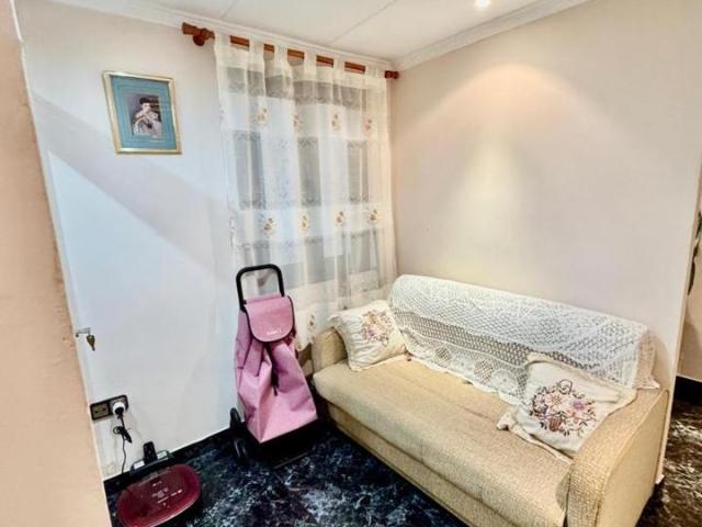 Piso en venta en Santa Coloma de Gramenet, Calle d'Irlanda, 08923