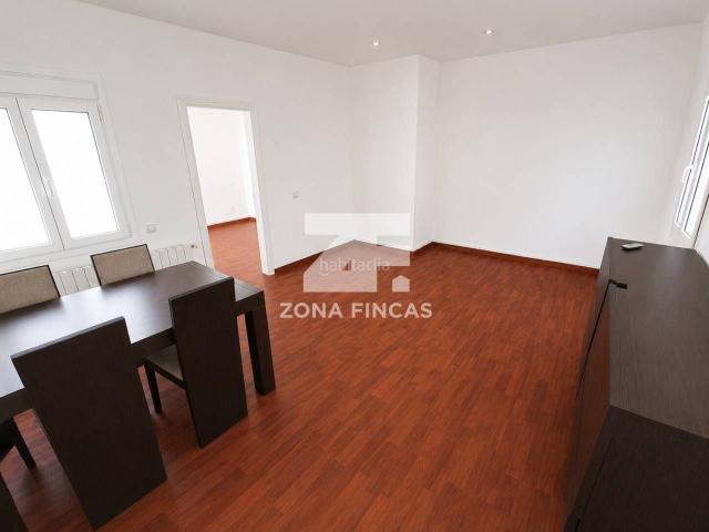 Piso en venta en Santa Coloma de Gramenet, Centre. Ático con espectacular terraza en el corazón de Santa Coloma de Gramenet. Pisos Santa Coloma de.