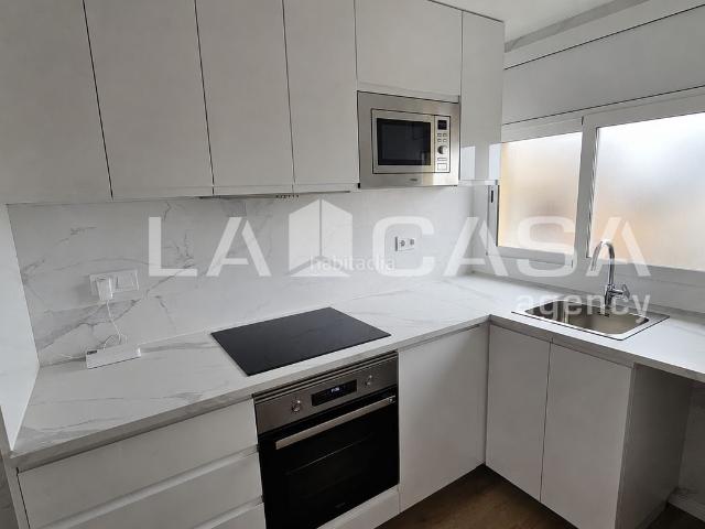 Piso en venta en Santa Coloma de Gramenet, Centre. Piso de 50 m con 2 dormitorios y ascensor en Calle Irlanda, Santa Coloma de Gramenet. Pisos Santa Coloma de.
