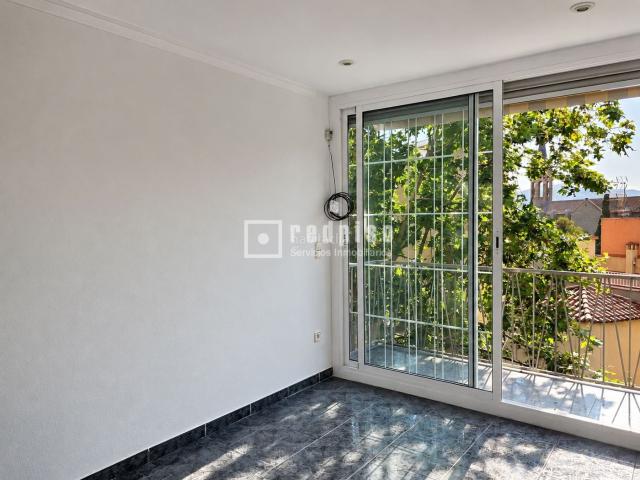 Piso en venta en Santa Coloma de Gramenet, Centre. Piso reformado y listo para entrar a vivir en Santa Coloma de Gramenet. Pisos Santa Coloma de.