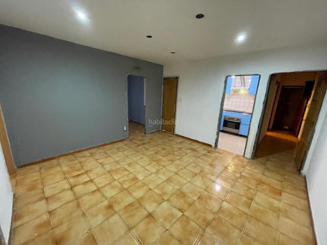 Piso en venta en Santa Coloma de Gramenet, El Raval. SE VENDE PISO EN SANTA COLOMA DE GRAMENET, ZONA FONDO. Pisos Santa Coloma de.