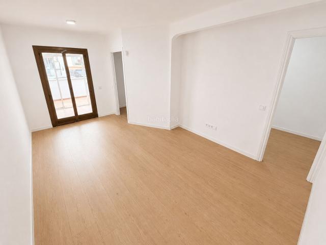 Piso en venta en Santa Coloma de Gramenet, Fondo. Pisos Santa Coloma de.