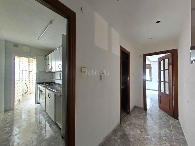 Piso en venta en Santa Coloma de Gramenet, Llatí. Pisos Santa Coloma de.