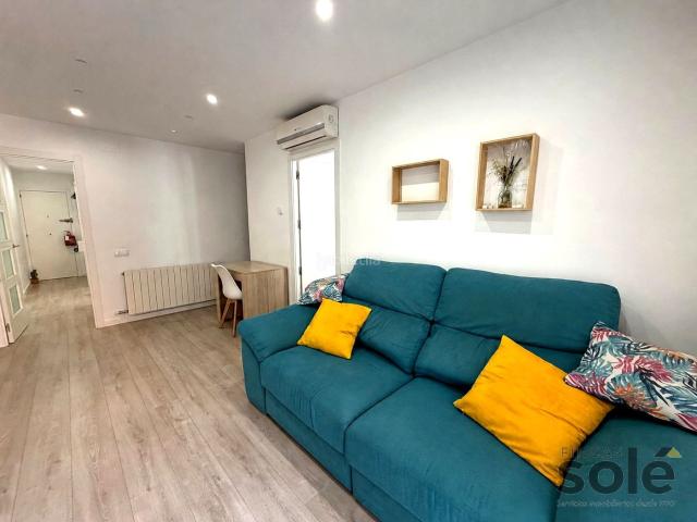 Piso en venta en Santa Coloma de Gramenet, Riu Sud. MODERNO Y LUMINOSO PISO REFORMADO EN ZONA TRANQUILA Y MUY BIEN CONECTADA. Pisos Santa Coloma de.