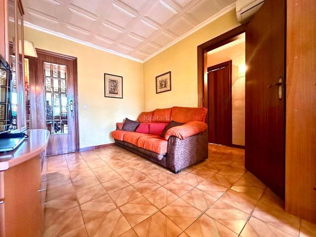 Piso en venta en Santa Coloma de Gramenet, Riu Sud. PISO DE 3 DORMITORIOS CON ASCENSOR. Pisos Santa Coloma de.