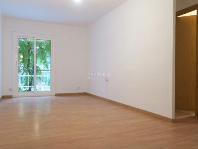 Piso en venta en Santa Coloma de Gramenet, Riu Sud. Precioso piso muy centrico a un paso de la L1. Pisos Santa Coloma de.