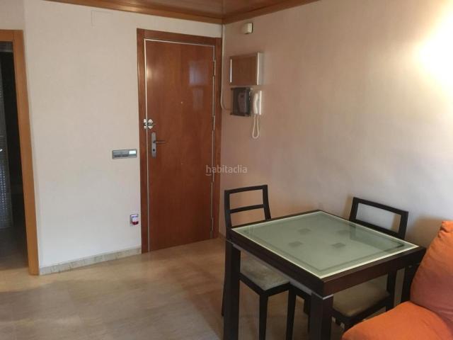 Piso en venta en Santa Coloma de Gramenet, Santa Rosa. Ático con terraza. Pisos Santa Coloma de.