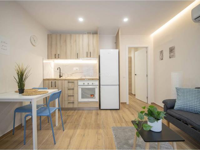 Piso en venta en Santa Coloma de Gramenet, Santa Rosa. Estudio en venta TOTALMENTE REFORMADO!. Pisos Santa Coloma de.