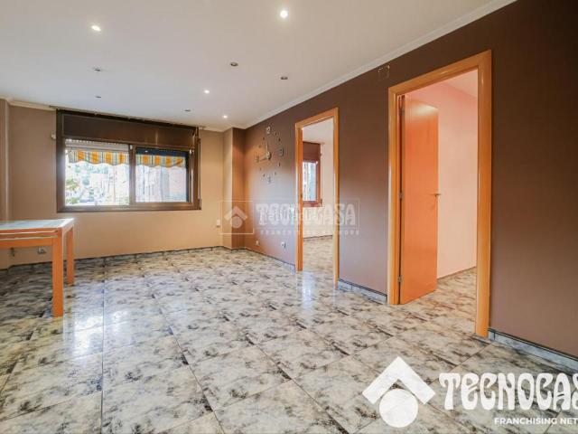 Piso en venta en Santa Coloma de Gramenet, Singuerlín. Piso en venta en Santa coloma de gramenet. Pisos Santa Coloma de.