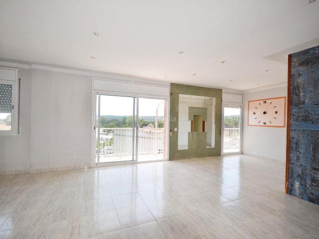Piso en venta en Santa Cristina d´Aro, Santa Cristina Poble. Ático muy grande en Santa Cristina d'Aro. Pisos Santa Cristina.