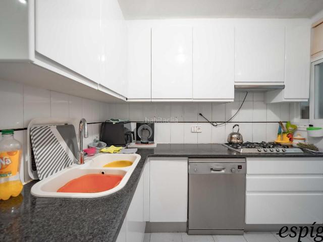 Piso en venta en Santa Cristina d´Aro, Santa Cristina Poble. Fantástico piso ubicado en el centro de Santa Cristina dAro. Pisos Santa Cristina.