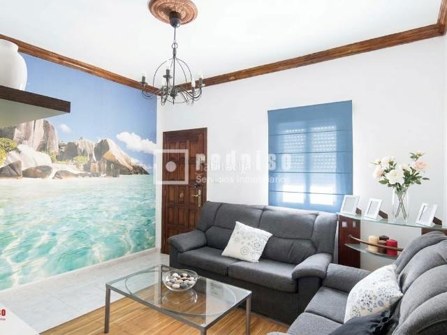 Piso en venta en Santa Cruz de Tenerife, La Salud. Tu próximo capítulo empieza aquí! Redpiso te presenta este encantador piso reformado en La Salud Alta. Pisos Santa Cruz de.