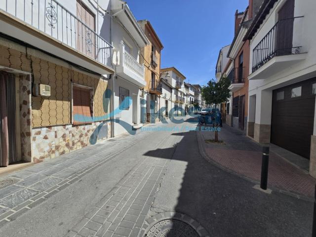 Piso en venta en Santa Fe. Se vende Piso en la localidad de Santa Fe, en Granada. Pisos Santa.