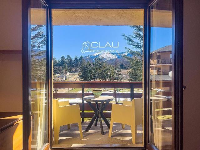 Piso en venta en Santa Llocaia, de 26 m² 1 habitación por 110.000
