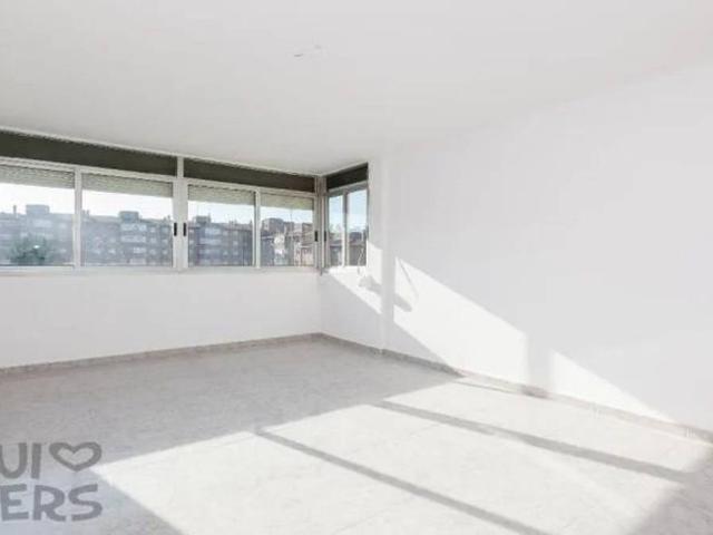 Piso en Venta en Santa Perpètua de Mogoda