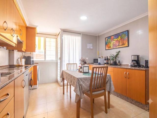Piso en Venta en Santa Pola