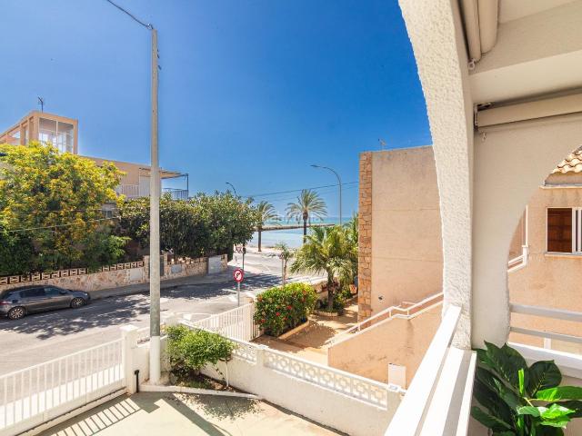 Piso en venta en Santa Pola, Calas Santiago Bernabeu. APARTAMENTO CON VISTAS AL MAR EN LA PLAYA DE LEVANTE, SANTA POLA!. Pisos Santa.